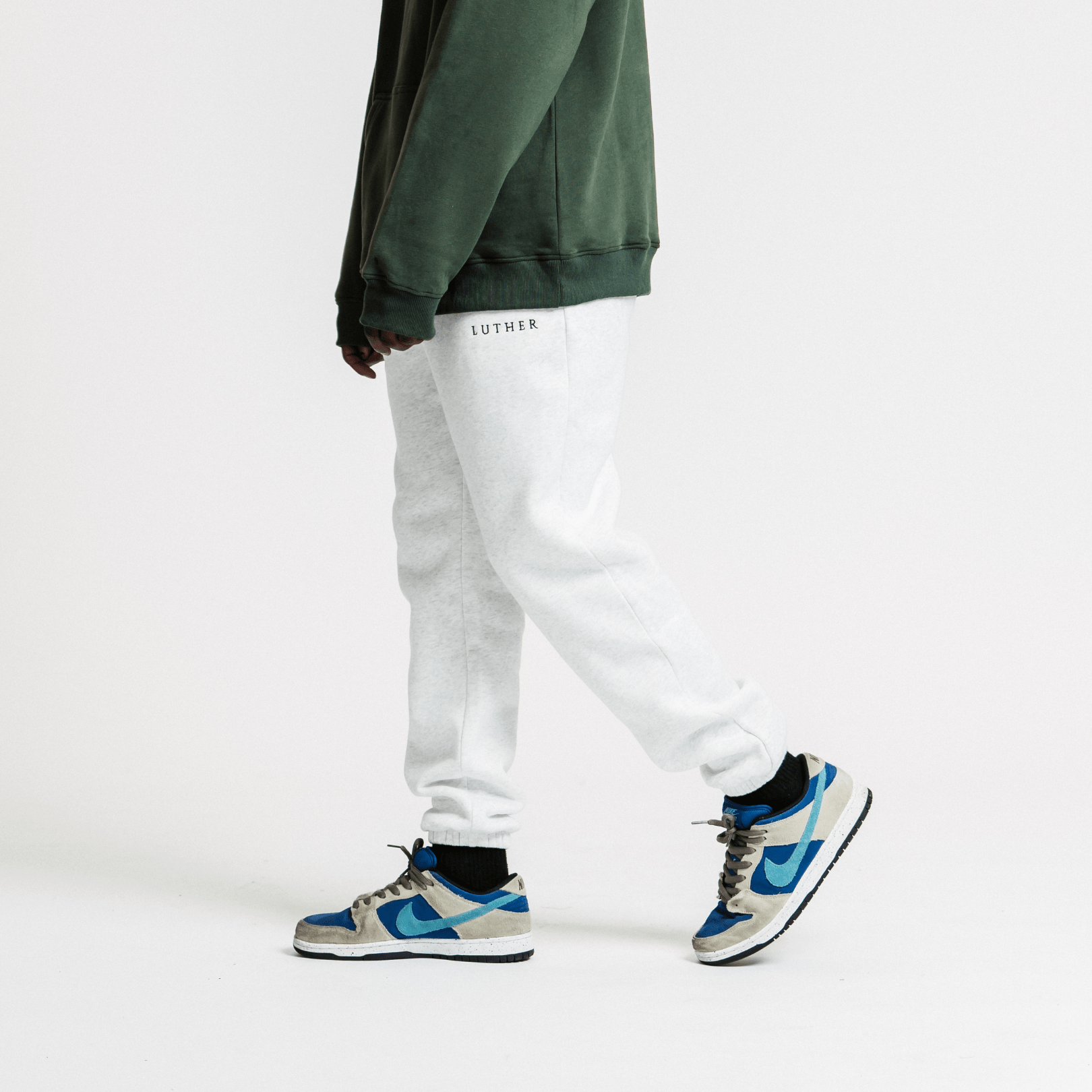 Trackpants